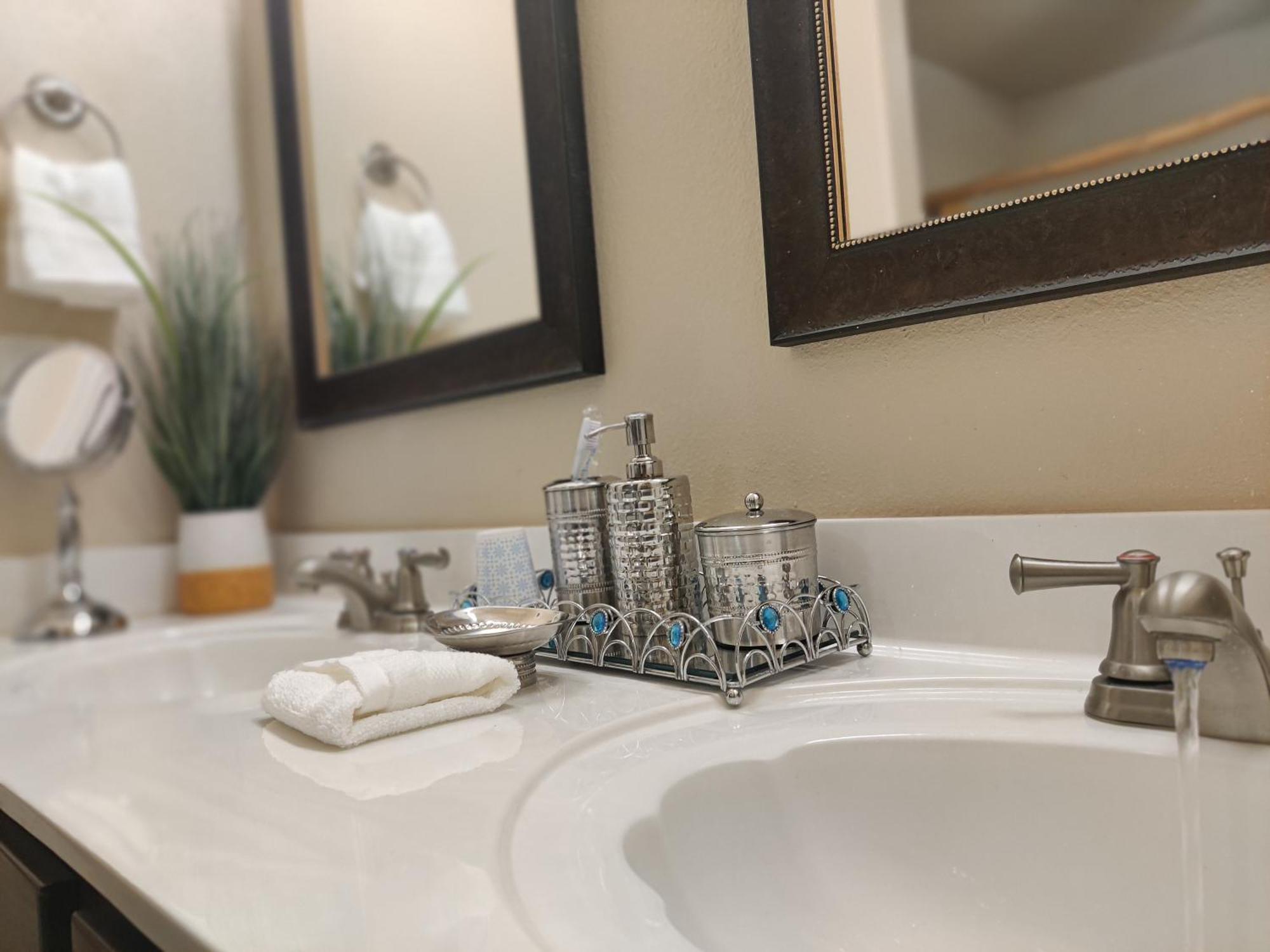 Wonderful, Plush & Luxurious 3 Bed Room Home エル・パソ エクステリア 写真